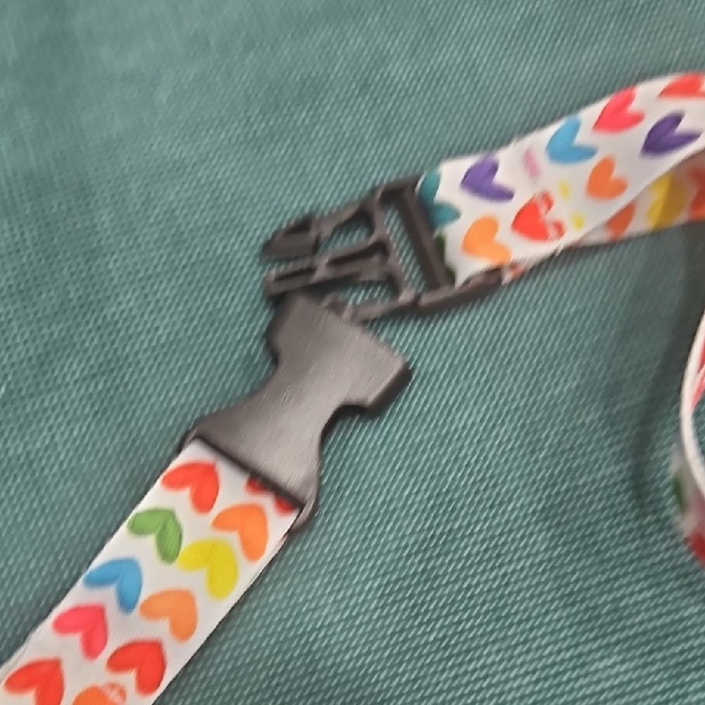 Colorful Heart Pattern Lanyard - Picture 3 of 6